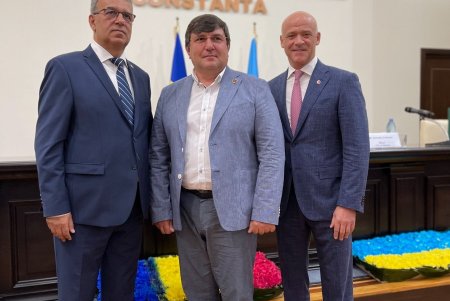 Мэр Одессы подписал с Констанцой декларацию о продолжении и укреплении побратимских связей
