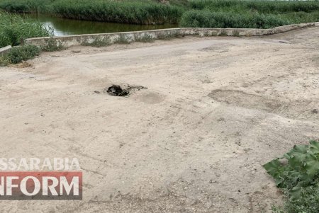 Аварийный мост на дороге между Килией и Измаилом проваливается: по нему могут ездить только легковушки (фото)