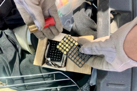 В портах Одессы и Черноморска найдены боеприпасы, спрятанные в прибывших из США подержанных авто (фото, видео)