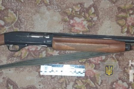 В Ананьевской ОТГ мужчина застрелил односельчанина, который лез к нему во двор с топором (фото, видео)
