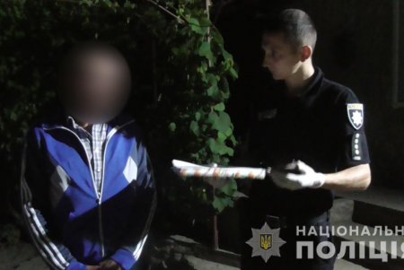 В Ананьевской ОТГ мужчина застрелил односельчанина, который лез к нему во двор с топором (фото, видео)