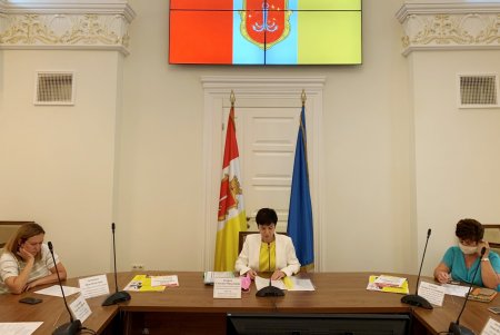 Домашнее насилие: в Одессе увеличат количество соцрекламы и обучат муниципальных психологов работе с пострадавшими детьми