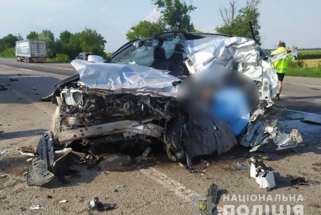 В ДТП на трассе Киев-Одесса погиб водитель внедорожника (фото)