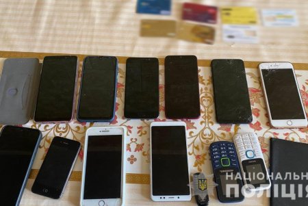 Этническая группировка продавала наркотики в Одессе, зарабатывая около 500 тысяч гривен в месяц (фото, видео)