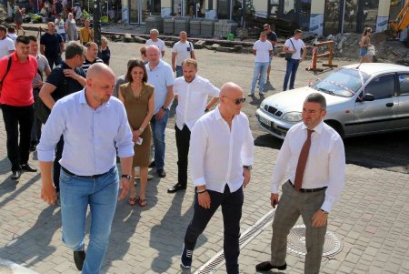Ход капремонта улицы Екатерининской в районе «Привоза»  (фоторепортаж)