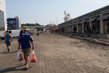 Островки безопасности, тротуары, выделенная полоса для общественного транспорта: на участке Екатерининской начались ремонтные работы (фото)