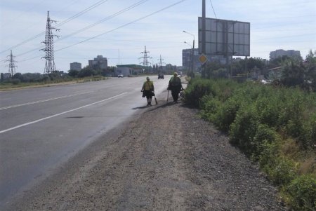 Уборка, помывка, подрезка, ремонт: одесские коммунальщики приводят в порядок улицы города (фото)