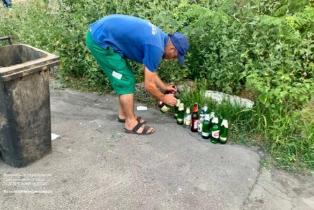 Одесские пляжи коммунальщики убирают трижды в день (фото)