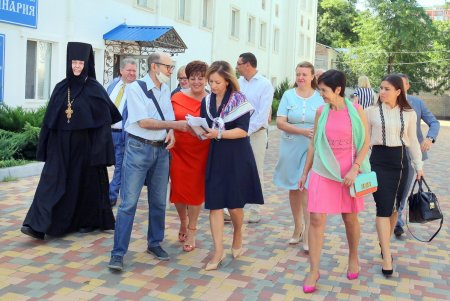 При Свято-Архангело-Михайловском женском монастыре создан приют для жертв домашнего насилия (фоторепортаж)