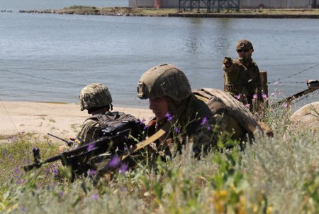 Одесские морпехи отстояли стратегический мост от нападения условного противника