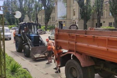 КП «Городские дороги»: на данный момент на магистралях и дорогах города подтоплений нет (фото)
