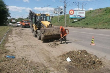 КП «Городские дороги»: на данный момент на магистралях и дорогах города подтоплений нет (фото)