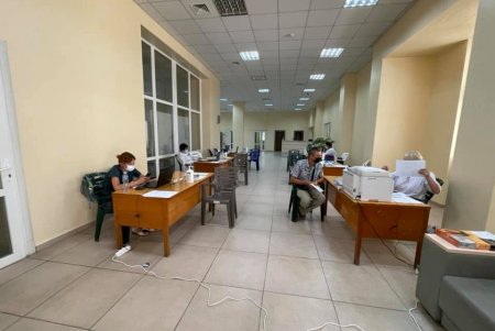 Центр массовой вакцинации от COVID-19 открылся на площади Деревянко: для удобства горожан работает по будням (фото)