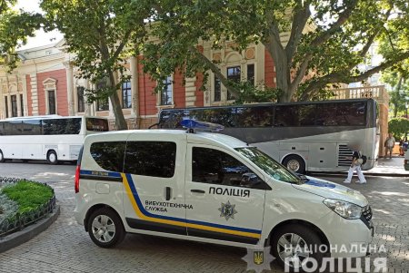 В здании Одесского горсовета ищут бомбу (обновлено)