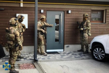 «Ребенок под ключ» за 60 тысяч долларов: межрегиональная преступная группа продавала детей за границу