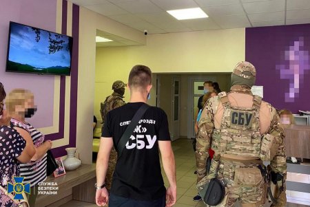 «Ребенок под ключ» за 60 тысяч долларов: межрегиональная преступная группа продавала детей за границу