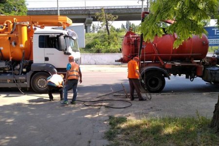 В Одессе ликвидируют последствия стихии, которая обрушилась на город на прошлой неделе (фото) 