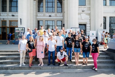 Во время бесплатного тестирования на Привокзальной площади медики выявили 10 случаев гепатита и два – ВИЧ (фото)