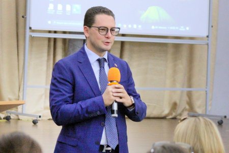 Сотрудников учебно-воспитательных учреждений Одессы призвали вакцинироваться от коронавируса (фоторепортаж)