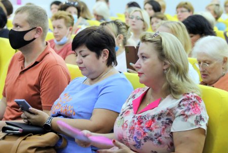 Сотрудников учебно-воспитательных учреждений Одессы призвали вакцинироваться от коронавируса (фоторепортаж)