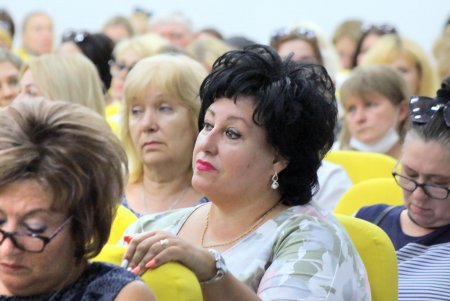 Сотрудников учебно-воспитательных учреждений Одессы призвали вакцинироваться от коронавируса (фоторепортаж)