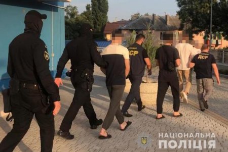 В Одессе мошенники получали миллионную прибыль, воруя деньги клиентов банков от имени службы безопасности (фото, видео)