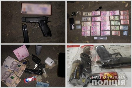 У одесского предпринимателя группа преступников вымогала деньги, избивала, угрожала ножом и отбирала личные вещи (фото, видео)