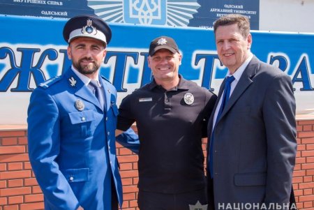 Спецназовцы освоили европейскую модель обеспечения безопасности во время массовых мероприятий