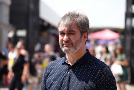 Улица Екатерининская возле рынка «Привоз» открыта для движения автотранспорта (фоторепортаж)