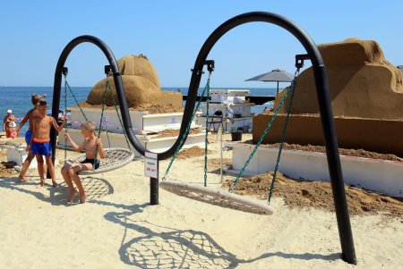 В Одессе проходит фестиваль песчаных скульптур (фоторепортаж)