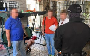 Председатель горрайонного суда в Одесской области и адвокат вымогали у истца 6000 долларов, обещая решение в его пользу (фото, видео)