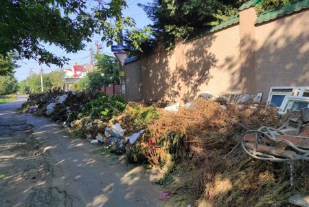 В очередной раз ликвидирована стихийная свалка на Таирова (фото)