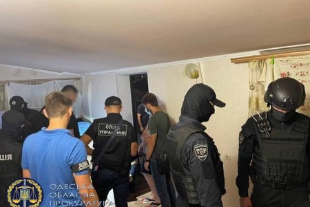 Двое разбойников пытались проникнуть в дом супругов из Березовского района, но угодили в засаду правоохранителям (фото, видео)