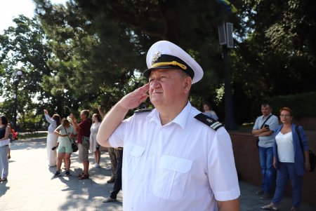 На Аллее Славы возложили цветы в честь 80-й годовщины со дня начала героической обороны Одессы (фоторепортаж)
