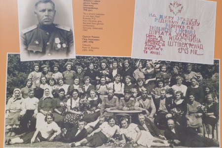 Оборона Одессы в письмах, фотокарточках и документах: на Думской площади открыли историческую выставку (фото)