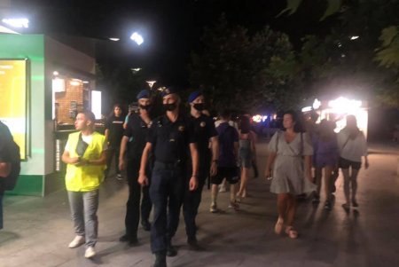 В ходе рейда на пляже «Аркадия» выявлены нелегалы из Вьетнама и стран Закавказья (фото)