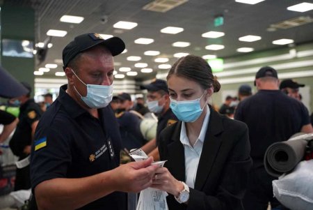 Спасатели из разных областей Украины вылетели в Грецию тушить лесные пожары (фото)