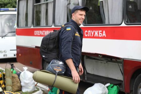 Спасатели из разных областей Украины вылетели в Грецию тушить лесные пожары (фото)