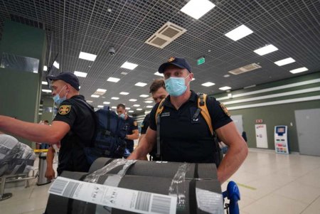 Спасатели из разных областей Украины вылетели в Грецию тушить лесные пожары (фото)