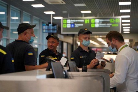 Спасатели из разных областей Украины вылетели в Грецию тушить лесные пожары (фото)