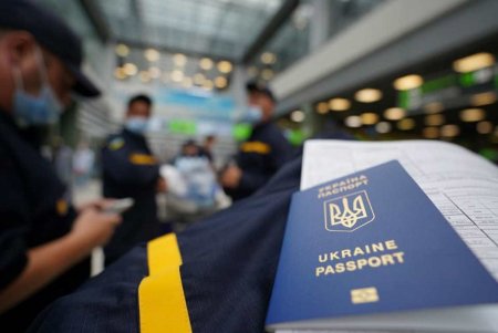 Спасатели из разных областей Украины вылетели в Грецию тушить лесные пожары (фото)