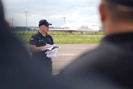Спасатели из разных областей Украины вылетели в Грецию тушить лесные пожары (фото)