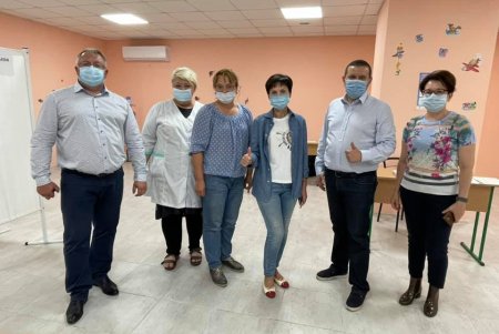 Сегодня в одесских центрах массовой вакцинации прививку от COVID-19 получили почти 5000 человек (фото)