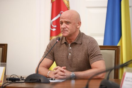 Мэр Одессы Геннадий Труханов вручил почетные городские награды регбистам-победителям чемпионатов Европы (фото)