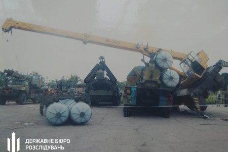 Офицер и военный техник ответят перед судом за падение крана с зенитными ракетами в Одесской области 9 лет назад