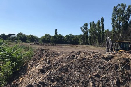 В районе 6-го километра Овидиопольской дороги найдено шесть расстрельных ям с останками тел жертв политических репрессий (фото)