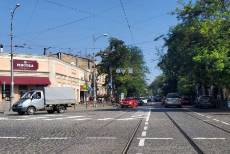 На Тираспольской площади обновили дорожную разметку (фото)