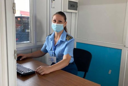 45 тысяч пассажиров уже воспользовались услугами паромной переправы Орловка - Исакча (фото)