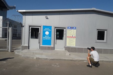 Центр массовой вакцинации от COVID-19 открылся на территории одесского аэропорта: работает без выходных (фото)