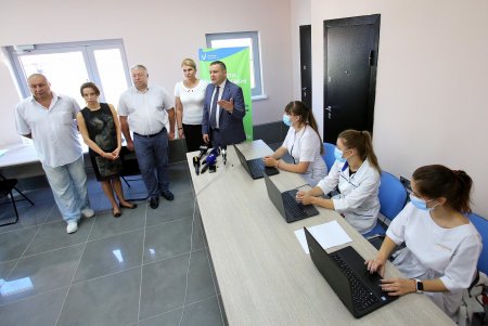 На территории одесского аэропорта заработал центр вакцинации от COVID-19 (фоторепортаж)